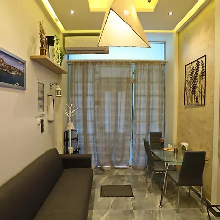 Villa Center