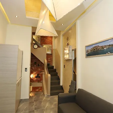 Villa Center Kavala