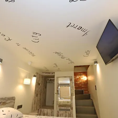 Villa Center *