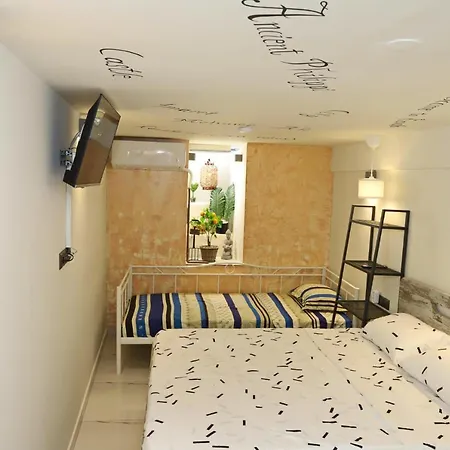 Villa Center Kavala