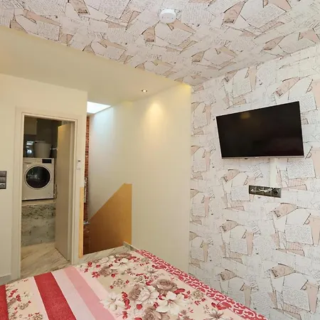 Villa Center *