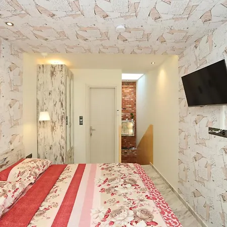 Villa Center Kavala